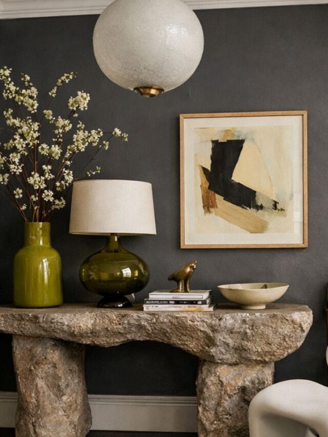 Minimal Maximalism: Abundance Within Restraint